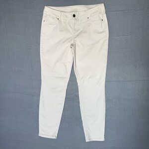 Maurices Women's Off-White Skinny Jeans cotton polyester spandex blend 12 - 14